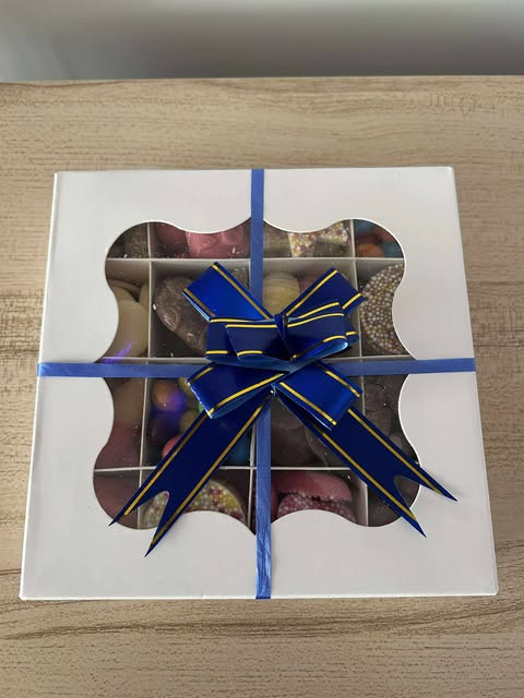 Chocolate Box - 16 Sections