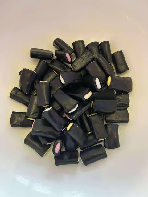 Liquorice Cream Rock