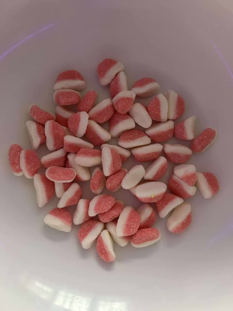 Gummy Strawberry Puffs